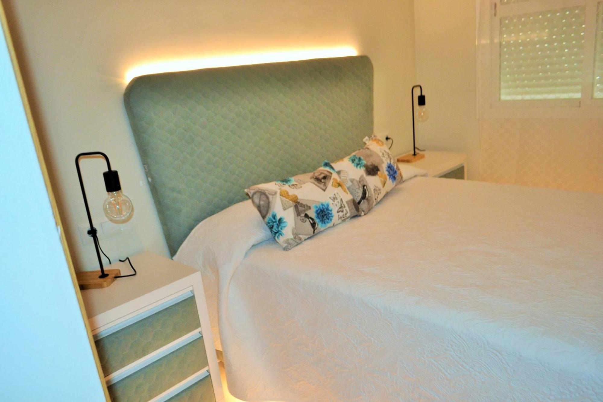 Centro Hospitales Saturno Apartment Malaga Ngoại thất bức ảnh